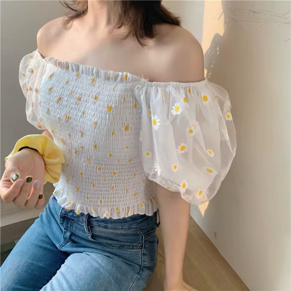 #017 Smocked Puff Sleeve Top – White Daisy – Women’s XS S – On/Off Shoulder - Picture 5 of 8